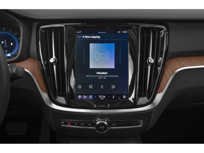 2023 Volvo S60 B5 Plus Dark Theme