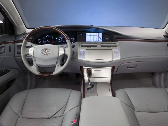 2010 Toyota Avalon XLS