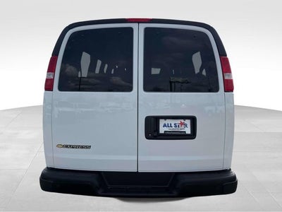 2025 Chevrolet Express Passenger 2500 1LS