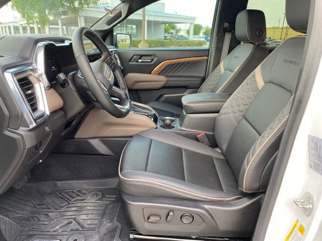 2024 GMC Canyon Denali