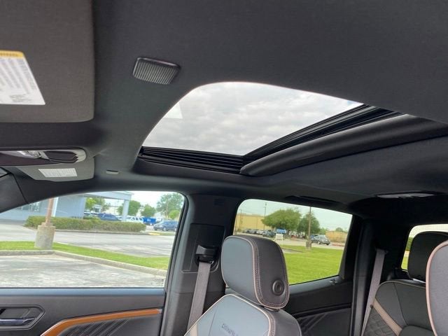 2024 GMC Canyon Denali