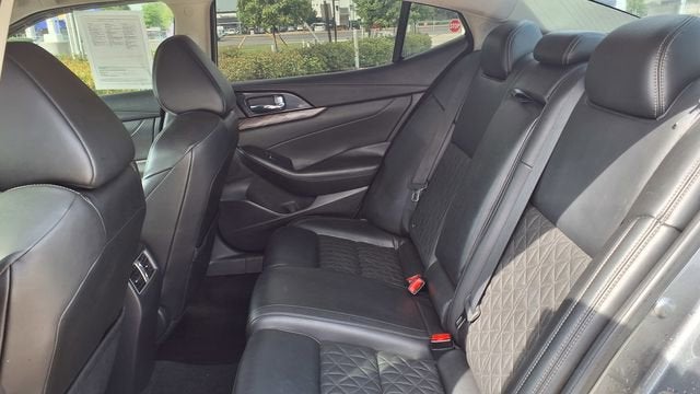 2017 Nissan Maxima Platinum