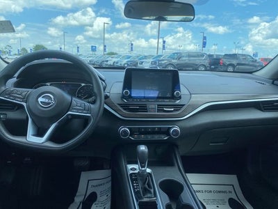 2025 Nissan Altima SV