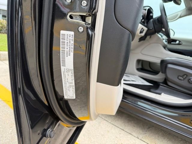 2023 Chrysler Pacifica Hybrid Limited