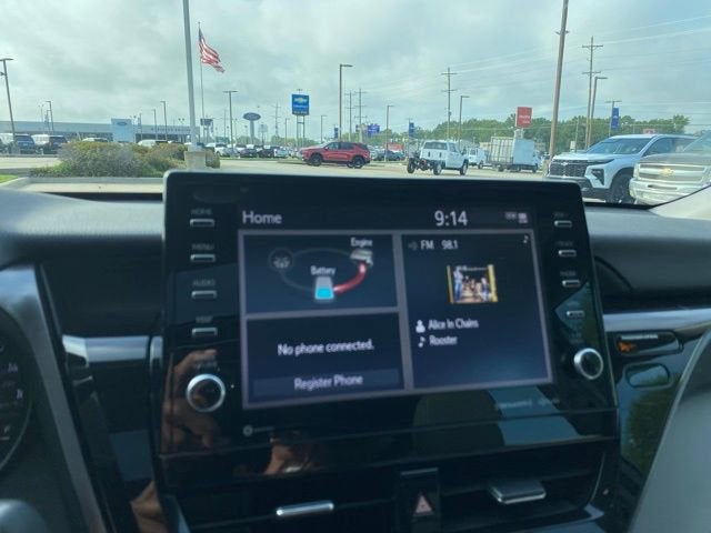 2024 Toyota Camry Hybrid SE