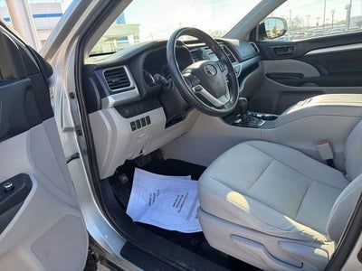 2019 Toyota Highlander LE