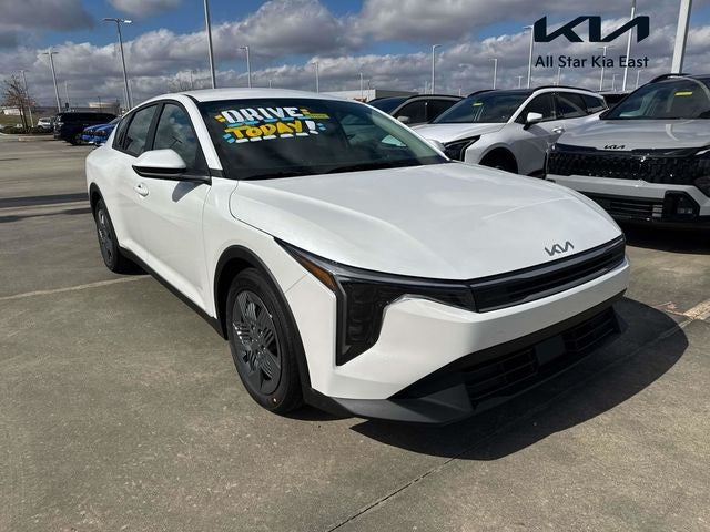 2026 Kia K4 LX