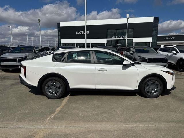 2026 Kia K4 LX