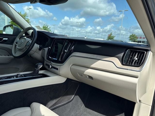 2021 Volvo XC60 T6 Inscription