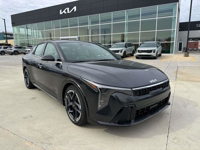 2025 Kia K4 GT-Line