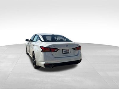2025 Nissan Altima SR