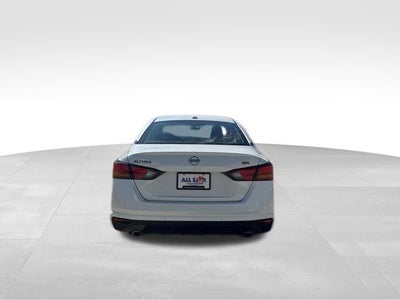 2025 Nissan Altima SR