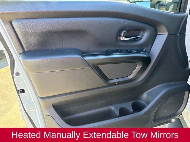 2024 Nissan Titan SV