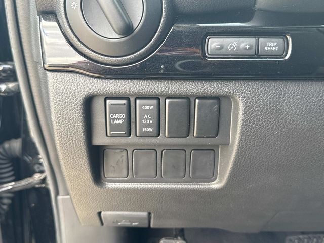 2024 Nissan Titan XD SV