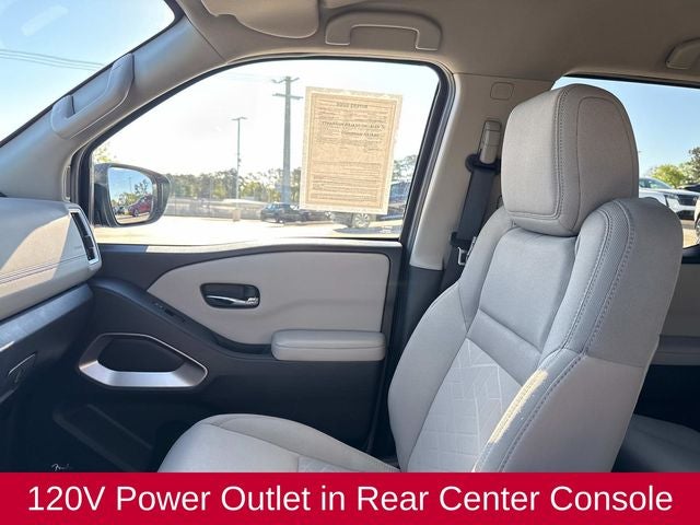 2025 Nissan Frontier SV