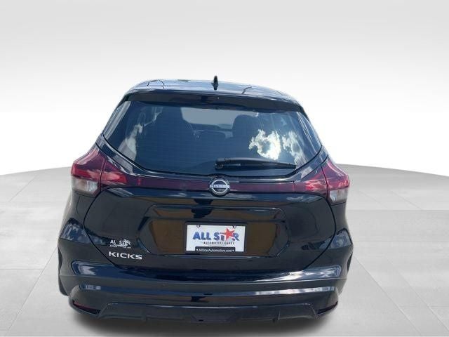 2025 Nissan Kicks Play S