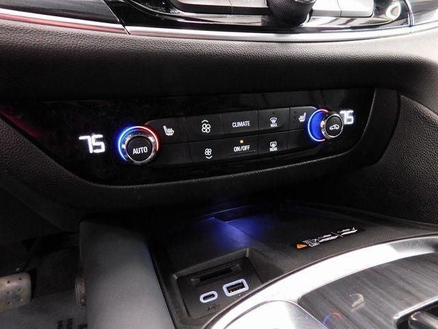 2022 Buick Enclave Essence