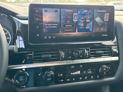 2026 Nissan Pathfinder SV