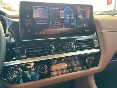 2026 Nissan Pathfinder Platinum