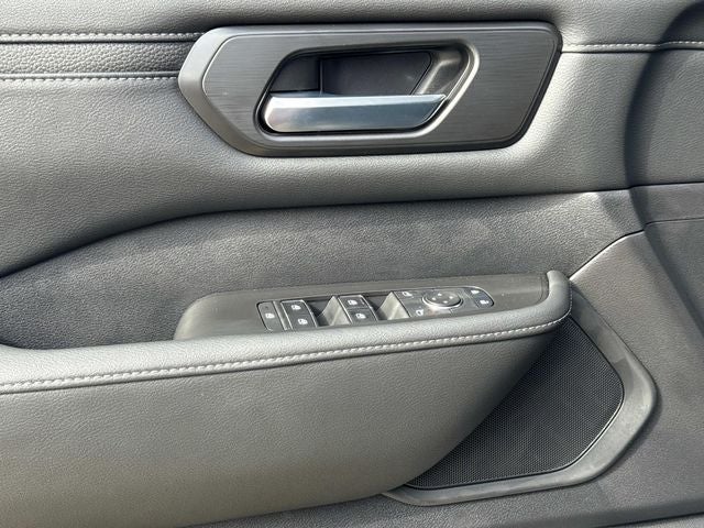 2026 Nissan Armada SV