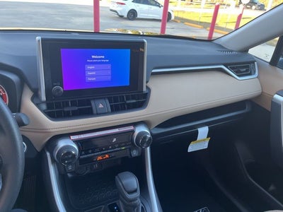 2025 Toyota RAV4 XLE