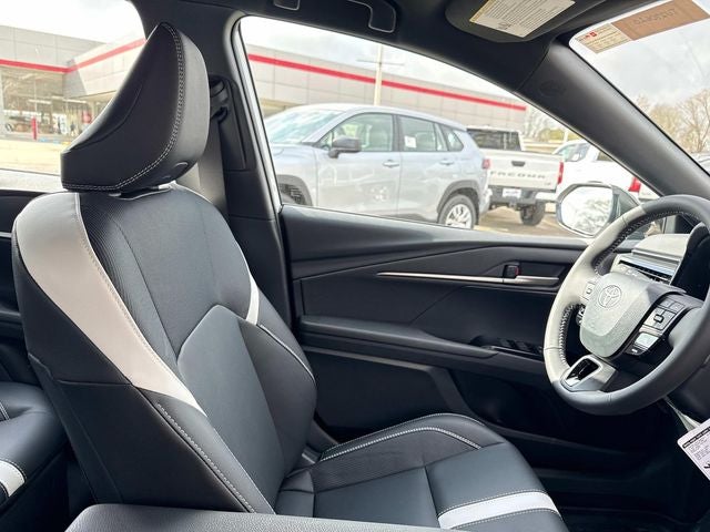 2026 Toyota Camry SE Nightshade