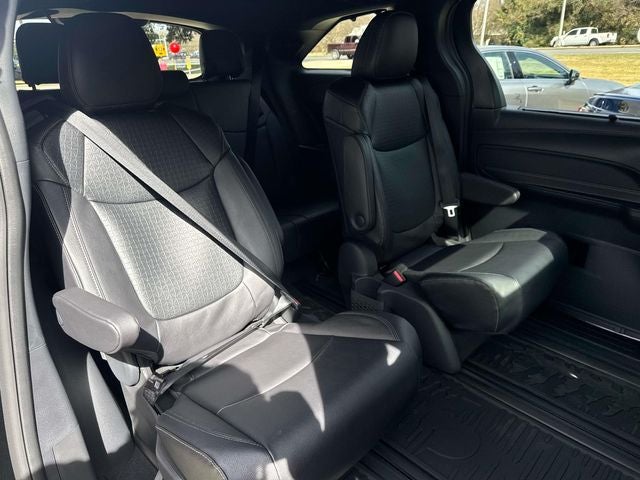 2026 Toyota Sienna XLE Woodland Edition