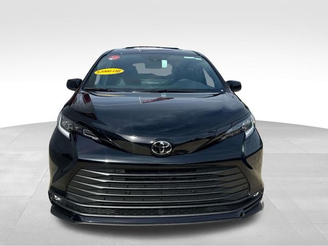 2026 Toyota Sienna XLE Woodland Edition