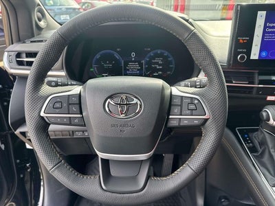 2026 Toyota Sienna XLE Woodland Edition