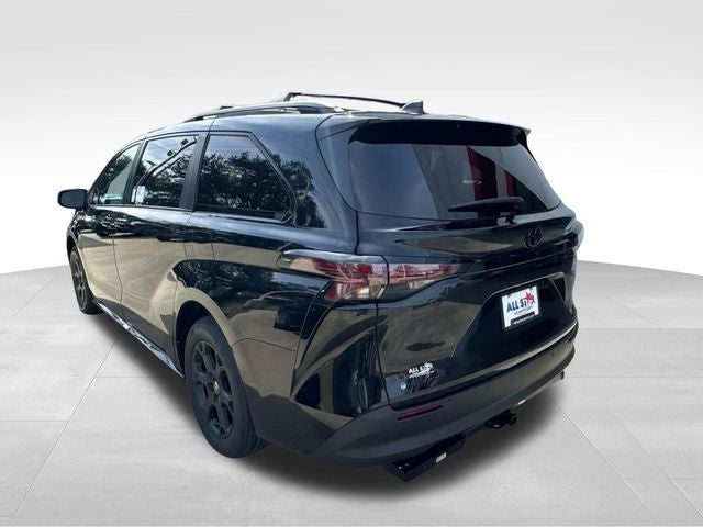 2026 Toyota Sienna XLE Woodland Edition