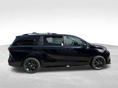 2026 Toyota Sienna XLE Woodland Edition