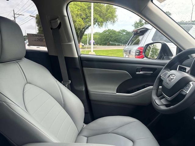 2026 Toyota Highlander Hybrid Hybrid XLE