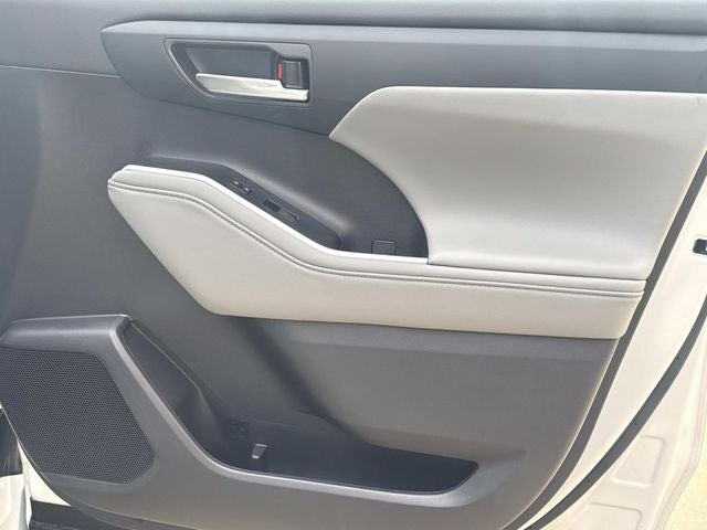 2026 Toyota Highlander Hybrid Hybrid XLE