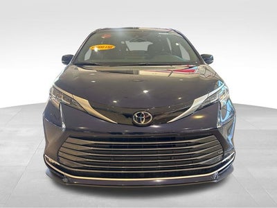 2026 Toyota Sienna Limited