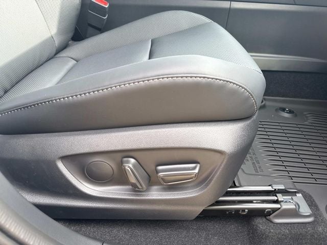 2026 Toyota Toyota Crown XLE