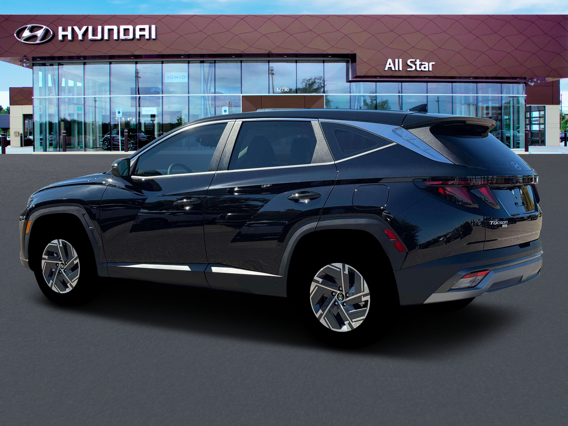 2026 Hyundai Tucson Hybrid Blue SE