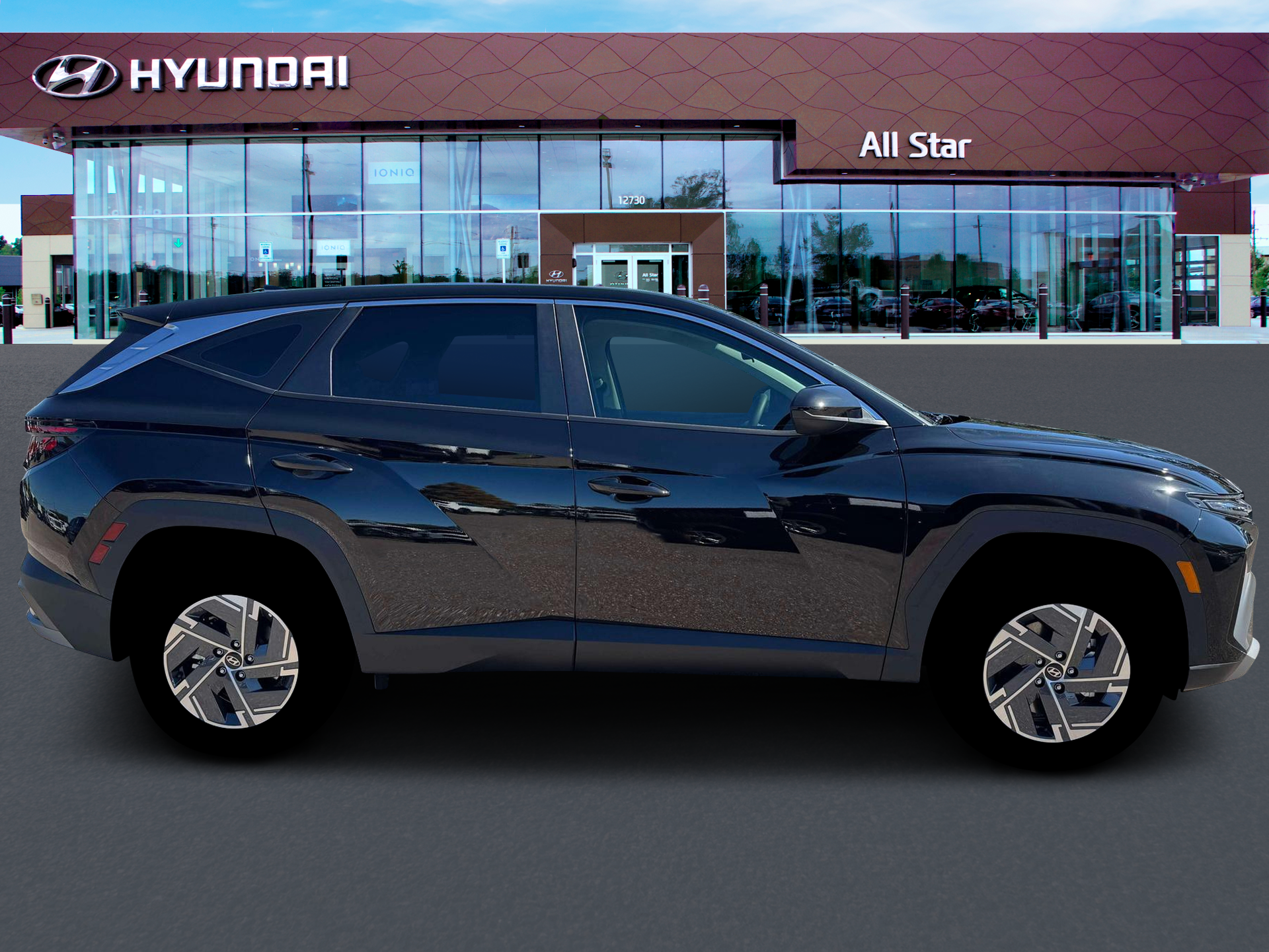 2026 Hyundai Tucson Hybrid Blue SE