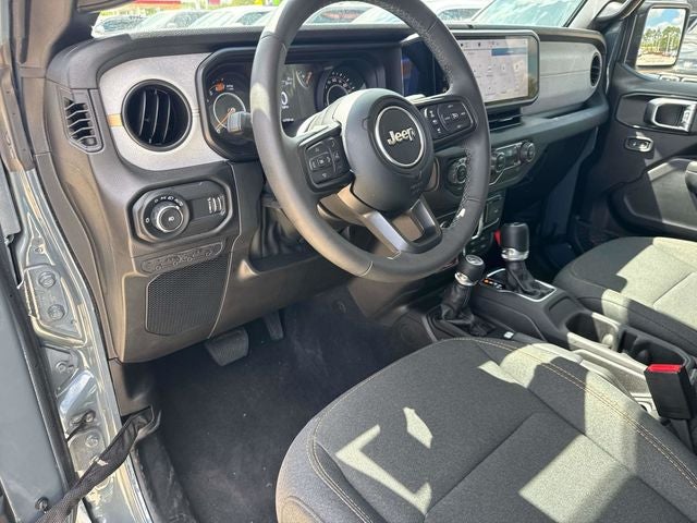 2025 Jeep Wrangler 4-Door Willys 4x4