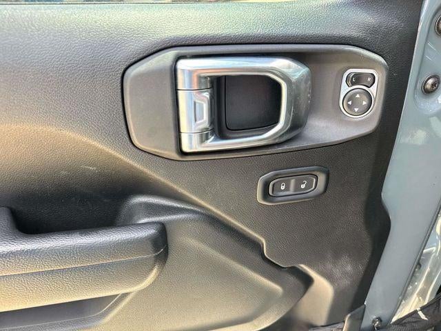 2025 Jeep Wrangler 4-Door Willys 4x4