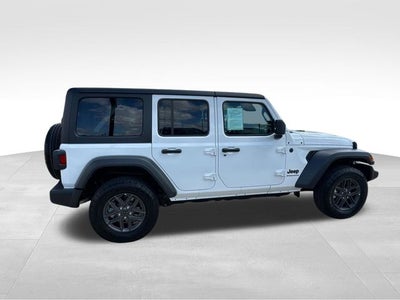 2025 Jeep Wrangler 4-Door Summit 4x4