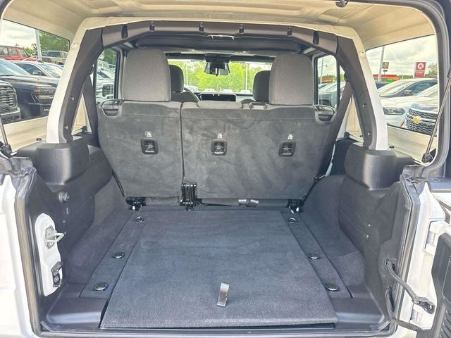 2025 Jeep Wrangler 4-Door Summit 4x4