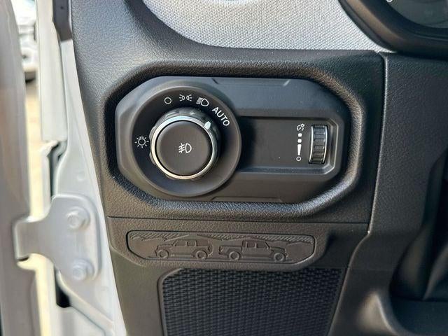 2025 Jeep Wrangler 4-Door Summit 4x4