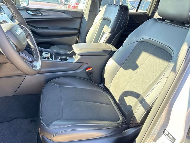 2025 Jeep Grand Cherokee GRAND CHEROKEE ALTITUDE X 4X2