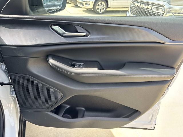 2026 Jeep Grand Cherokee GRAND CHEROKEE LAREDO X 4X2