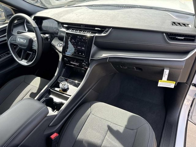 2026 Jeep Grand Cherokee GRAND CHEROKEE LAREDO X 4X2