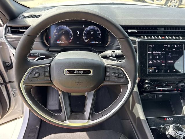 2026 Jeep Grand Cherokee GRAND CHEROKEE LAREDO X 4X2