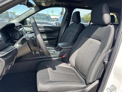 2026 Jeep Grand Cherokee GRAND CHEROKEE LAREDO X 4X2