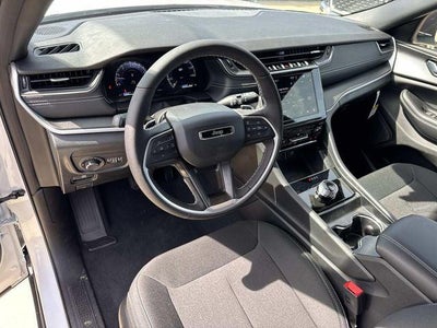 2026 Jeep Grand Cherokee GRAND CHEROKEE LAREDO X 4X2