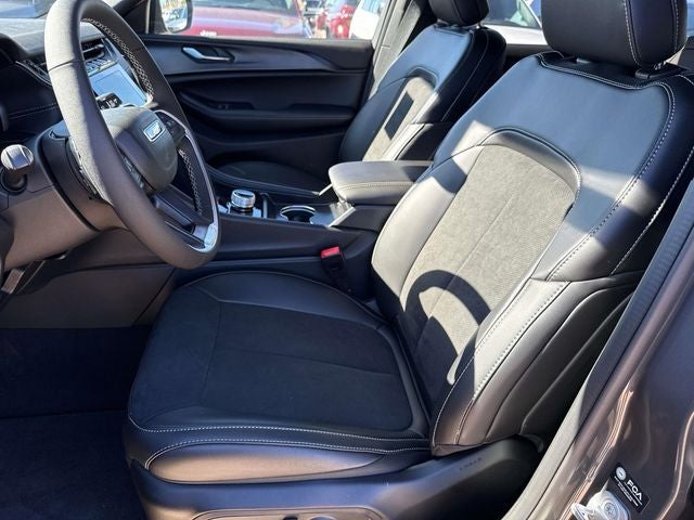 2025 Jeep Grand Cherokee GRAND CHEROKEE ALTITUDE X 4X2