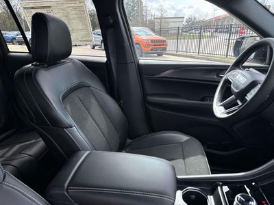 2025 Jeep Grand Cherokee GRAND CHEROKEE ALTITUDE X 4X2